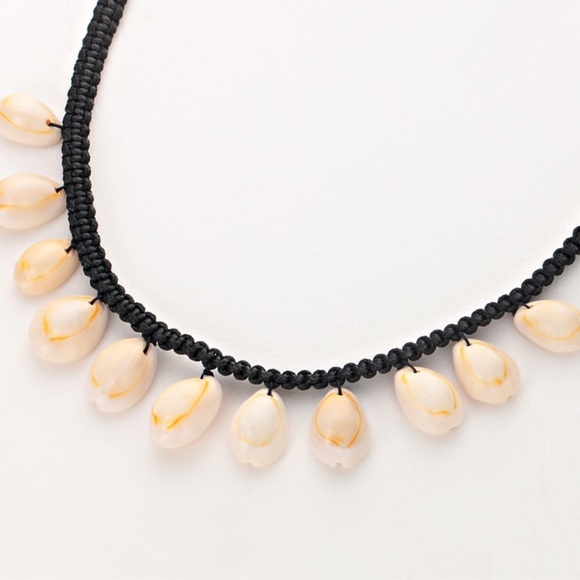 Puka Shell Necklace - Picture 3 of 4